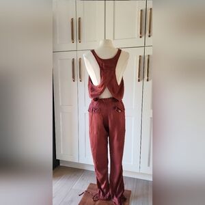 Free People Roaring Rayon Utility Jumpsuit Maroon Red Size 4 OB432019
